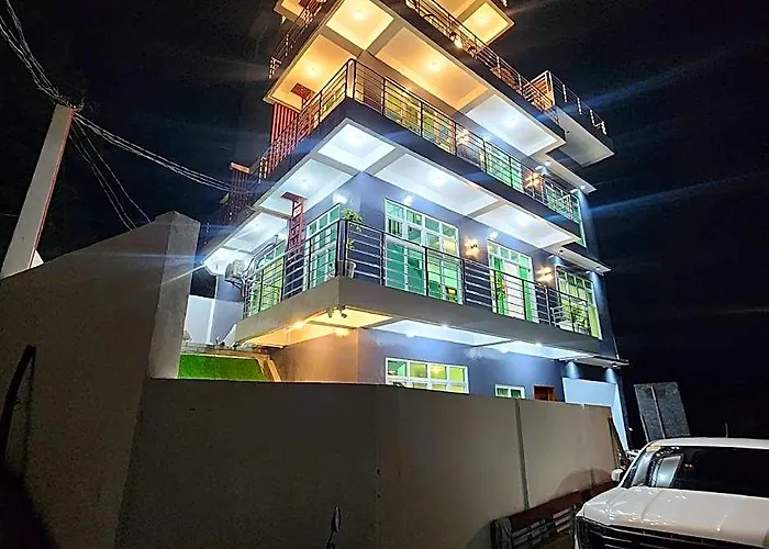 Yurich Hotel