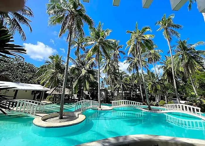 Pili Beach Resort Agmanic