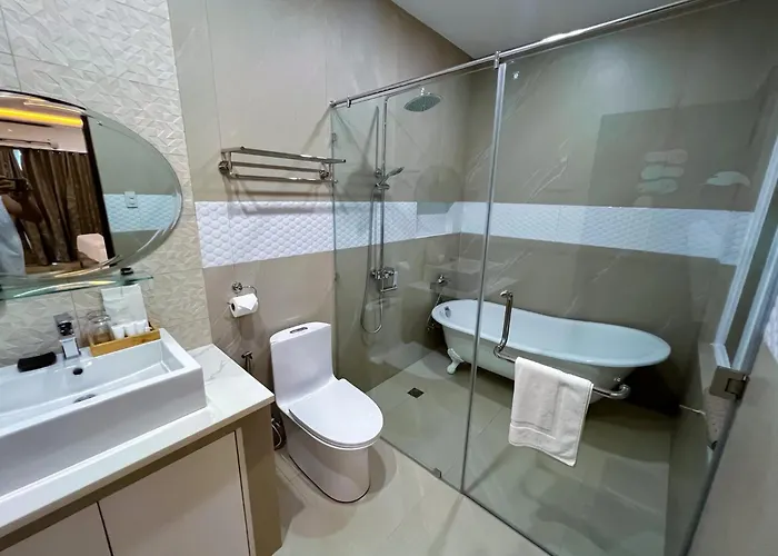 Yuhum Boracay Suites