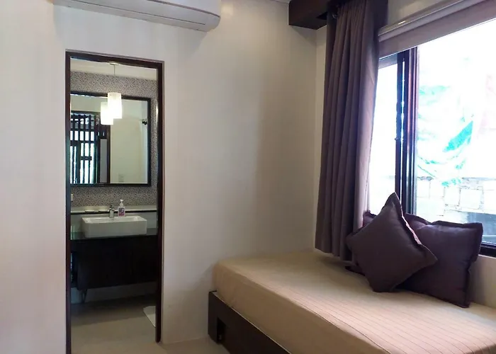 One Crescent Place Hotel